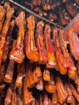 #腊肉 农家土猪腊肉~吃不腻~家乡的味道!!!#腊肉#太香啦 #解馋 #乡村味道 #农家烟熏腊肉