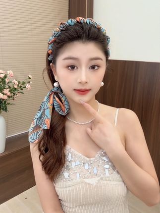 #发箍这样戴好美 #发箍头饰 #丝带发饰 #发箍丝带编发教程