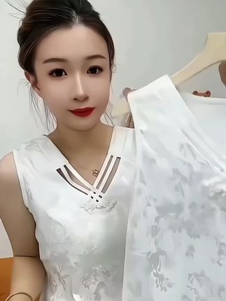 #夏季新款 #吊带背心 #国风提花缎面背心