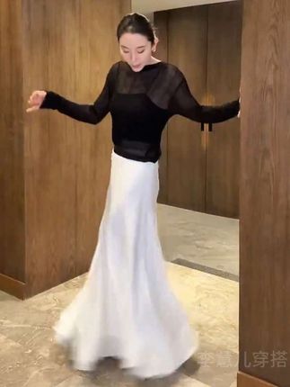 这个裙子真的绝了,不仅什么都可以搭配,而且明星都会选择的#半身裙 #气质 #高级感穿搭 #时尚 #李慧儿