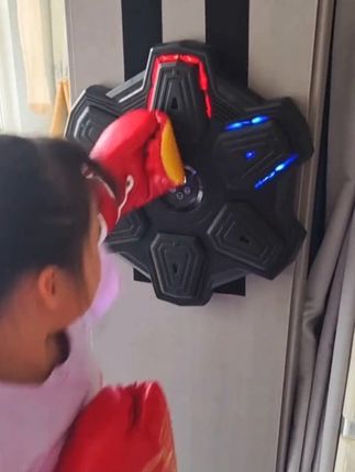 #居家锻炼#玩个很新的东西 #音乐拳击机#孩子胆小怎么办 #让孩子远离手机 @巨量千川