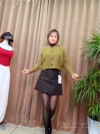 #显瘦搭配 #气质范 #短裙穿搭 #显瘦穿搭 #显瘦显高显腿长