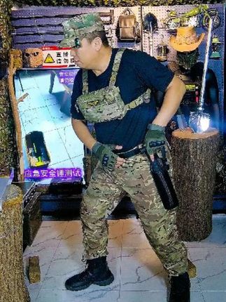 # 强烈推荐#登山杖#拐杖#中老年人#防身#新奇特