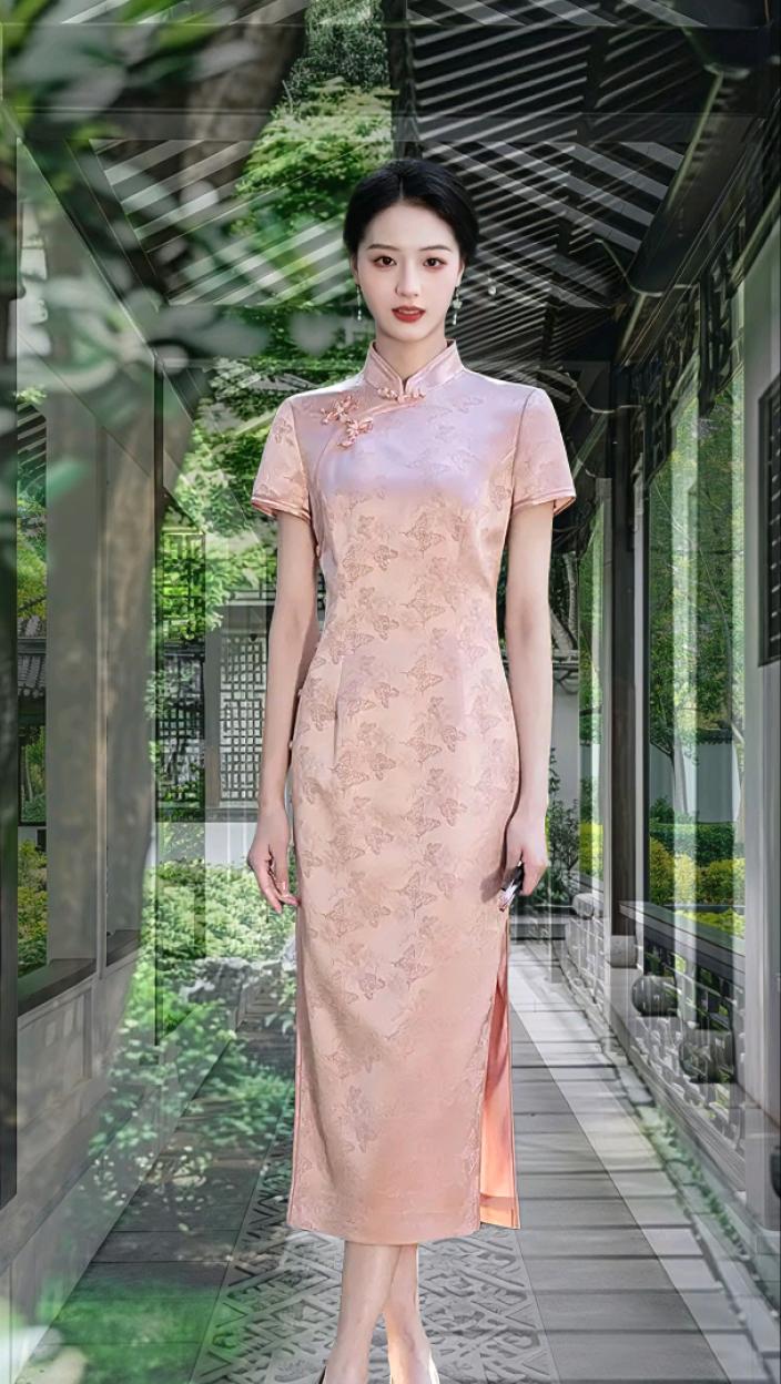 #自信前行风 #婚宴旗袍 #时尚穿搭 #时尚女装 #高级感穿搭 @