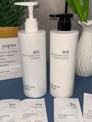 头发油扁塌的,你就去试试这款护润集品洗发水,蓬松氨基酸控油去屑,洗完的头发柔顺丝滑有光泽#护发套装#护润蓬松洗发水#氨基酸控油去学屑洗发水