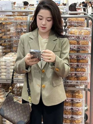 WenWen 小个子2025新款韩版精致洋气高级感垂感西装外套2096 #高级感穿搭 #穿出高级感 #韩系穿搭 #韩版穿搭 #气质女神穿搭