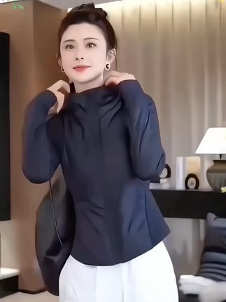 #时尚穿搭@DOU+小助手