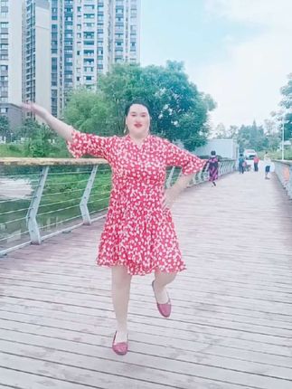 @抖音小助手 #北湖健康主题公园 #锻炼给自己一个好身体 。美美哒跳起来。