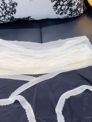孕期买了那么多孕妇内裤,唯有这款是我的最爱,超薄超透气无痕无束缚感,弹力超级大,很适合孕期的我们#孕妇内裤