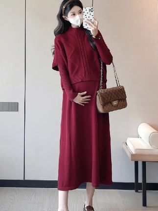 2025秋冬新款宽松孕妇韩版长袖显瘦背心外搭+连衣裙套装#好物推荐🔥 #红色系 #新娘造型 #新娘敬酒礼服 #备婚日常