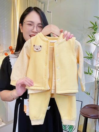秋季保暖三件套套装 柔软舒适款,百搭又实穿#高品质童装 #谁穿谁好看系列 #童装新款 #小童穿搭 #儿童穿搭分享