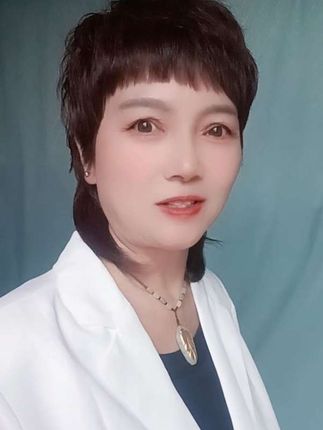 皱纹是岁月的年轮刻在眉梢去不还,眼尾的沟壑里,每道光都藏着风霜雨。