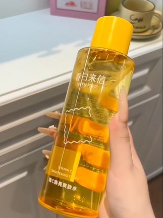 春日来信维C焕亮爽肤水护肤补水#护肤好物 #种草 #美妆好物 #好物分亨 #护肤分享