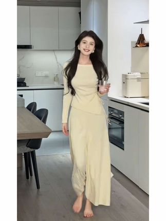 【简约知性温柔穿搭套装女秋2025新款气质上衣半身裙老钱两件套0377】#韩系穿搭 #高级感穿搭 #洋气上档次#时尚穿搭 #简约穿搭