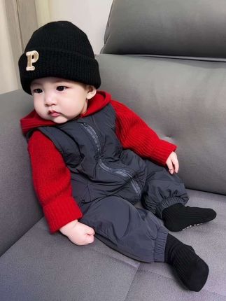 这就是打扮儿子的快乐~#萌娃穿搭 #人类幼崽又奶又酷穿搭 #高品质童装 #秋季穿搭 #早秋穿搭公式来了