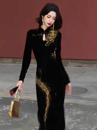 新款气质国风霸气手绘优雅金龙收腰连衣裙#穿出自己的风格 #穿出高级感 #高级感穿搭 #新国风的氛围感拉满了 #连衣裙