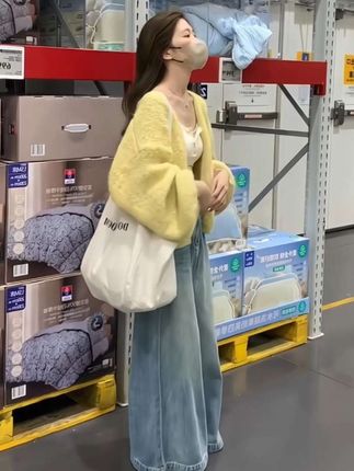 拥有一套这么好看的衣服~真的是能让人开心好久的事情😍😍#早秋穿搭三分钟出门不是梦#森系少女感穿搭#韩系穿搭#小个子显高显瘦穿搭  #秋冬才是复古感穿搭的主场