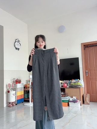 巨显高显瘦显腿长的复古格子阔腿裤! 而且超级百搭,爱了爱了 #显瘦穿搭 #梨形身材穿搭 #格子阔腿裤