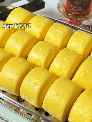 早上不想早起想多睡会的,家里可以备着这个杂粮玉米馒头,松软香甜,当早餐或者主食都很合适#大人小孩都爱吃 #玉米馒头 #早餐吃什么#粗粮 #粗粮细作