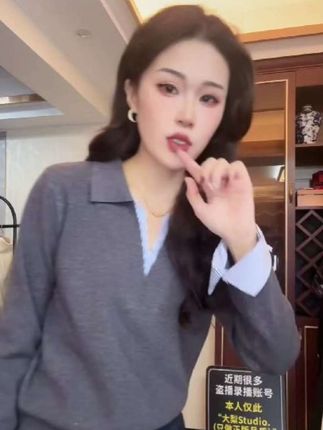 韩系针织衫假两件上衣学院风减龄文艺气质衬衫 拼接设计感V领上衣