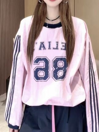 秋季圆领高街字母印花卫衣女美式撞色运动套头条纹上衣#今日穿搭 #今日分享 #休闲舒适 #夏季穿搭 #爱了爱了
