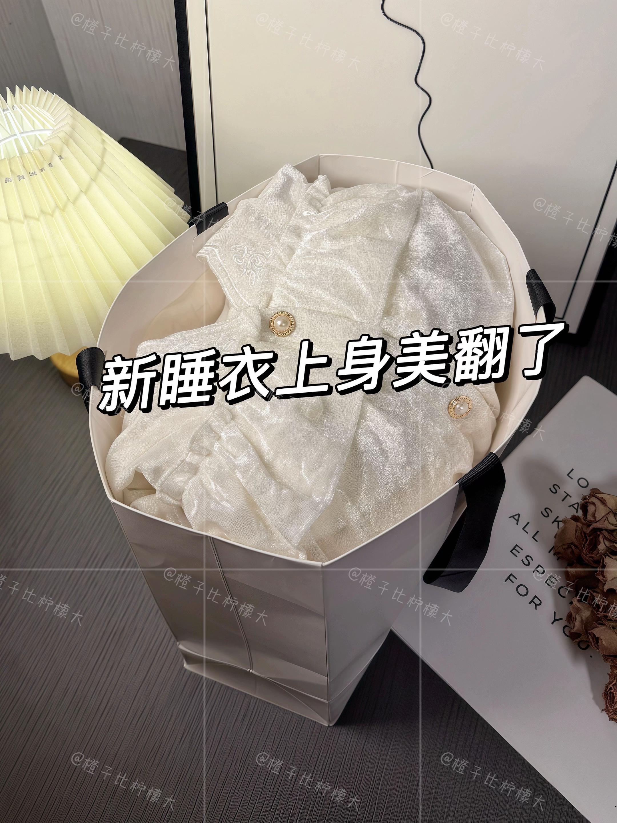 #面料柔软舒适#早秋韩系氛围感穿搭#在家也要美美哒#我又心动了#被秋日氛围感穿搭拿捏了