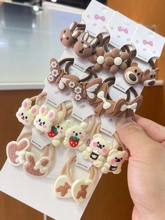 软胶图案的小皮筋它来啦。再也不用担心会搁宝宝头皮了#发圈头绳 #儿童皮筋不伤发
