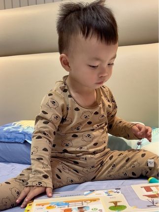 弹力大,打底当睡衣穿都行,品质超好#阅读是一种习惯 #孩子成长记录 #秋衣秋裤 #穿搭