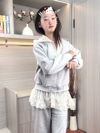 秋季上新冲销量榜现在买超划算#今日穿搭 #春秋穿搭 #今日分享 #童装