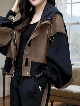 #减龄显瘦穿搭 #春秋穿搭 #外套穿搭 #休闲百搭 #运动套装@抖加🔥上热门🔥dou+🔥热点宝