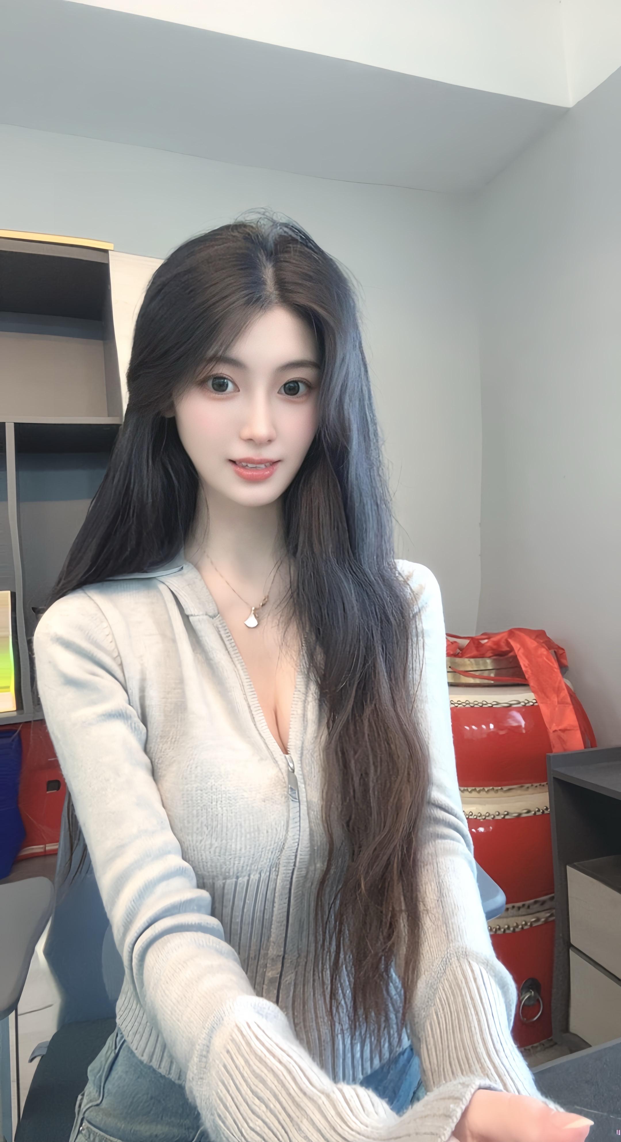 幸福被泪水浸的模糊 痛苦被反复摩挲的发亮#情感 #伤感音乐 #情感共鸣 #无力感 #共鸣