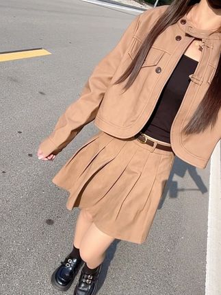 “对自己好点,你的人生 不是用来讨好别人,而是善待自己”#小个子穿搭 #每日穿搭 #穿搭 #梨形身材穿搭 #显高显瘦显腿长