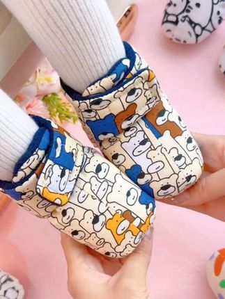 找到了一款特别适合小宝宝穿的小鞋子,软底软面,穿脱很方便还不容易掉,真的是可爱到犯规#宝宝鞋#学步鞋#母婴好物#超便宜超划算#宝宝好物推荐