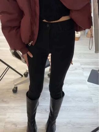 加绒牛仔裤女弹力显瘦小脚裤冬季2025新款加厚保暖紧身长裤#百搭神裤 #秋冬穿搭 #简约大气 #穿出自己的风格 #显高显瘦显腿长