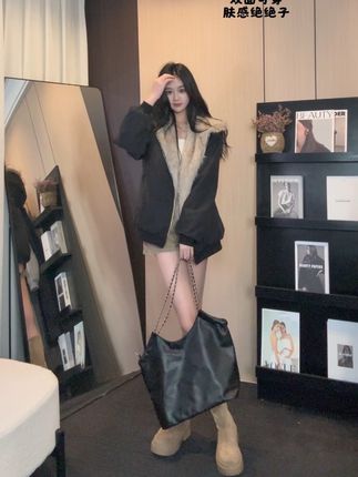 双面可穿! #高个子女生 #高个子穿搭 #冬日暖系流光要温度有风度 #秋冬穿搭实用主义 #厚外套给的安全感