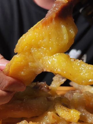 牛胸口 牛胸口原产地是内蒙古,发货带着蘸料空气炸锅加热搭配着蘸料吃特别香#强烈推荐 #太好吃了
