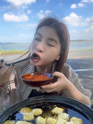 ##哎呀妈呀太香啦 #分享家乡特产 #小吃推荐 #越吃越香