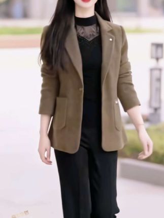#整个时尚圈都在等入chill #女装 #外套穿搭#洋气上档次#时尚女装穿搭