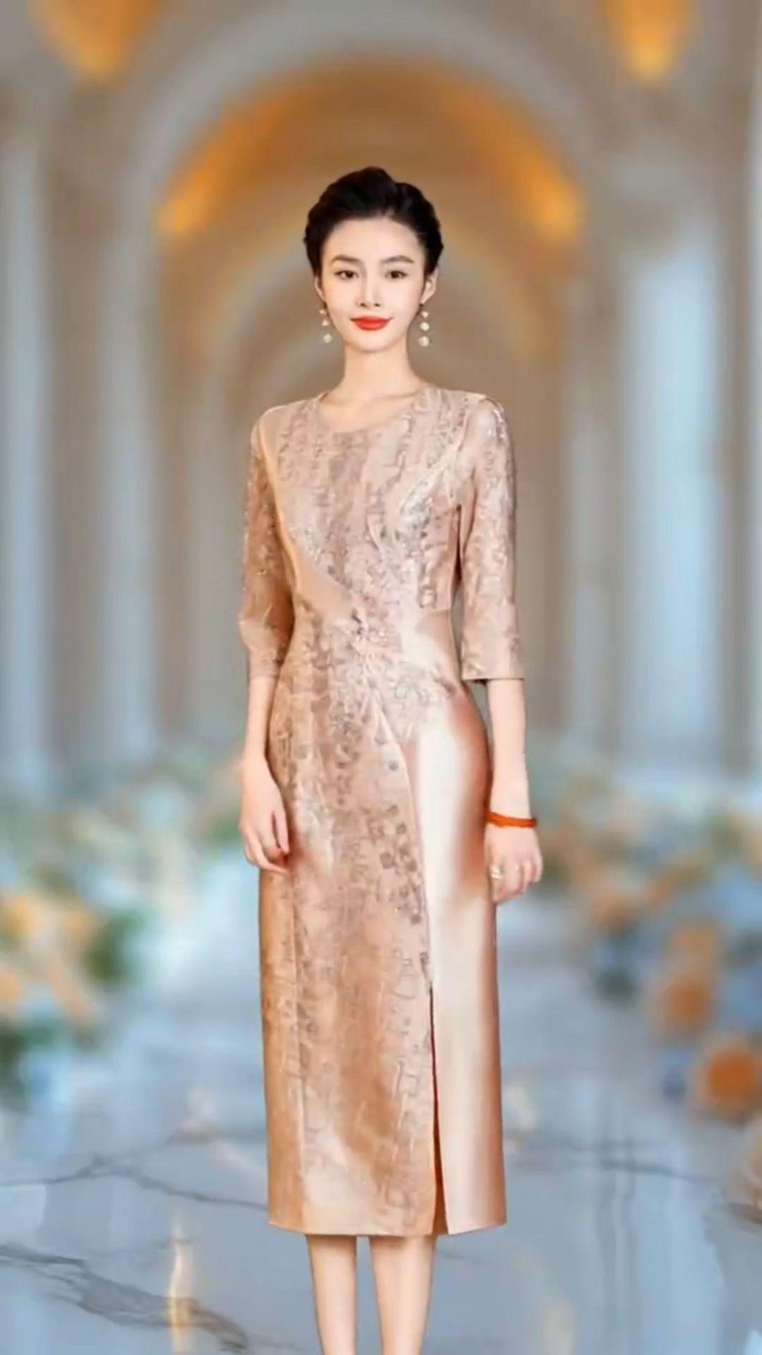 #婚庆礼服 #优雅气质 #婚宴妈妈装 #婚礼妈妈礼服 #高端大气