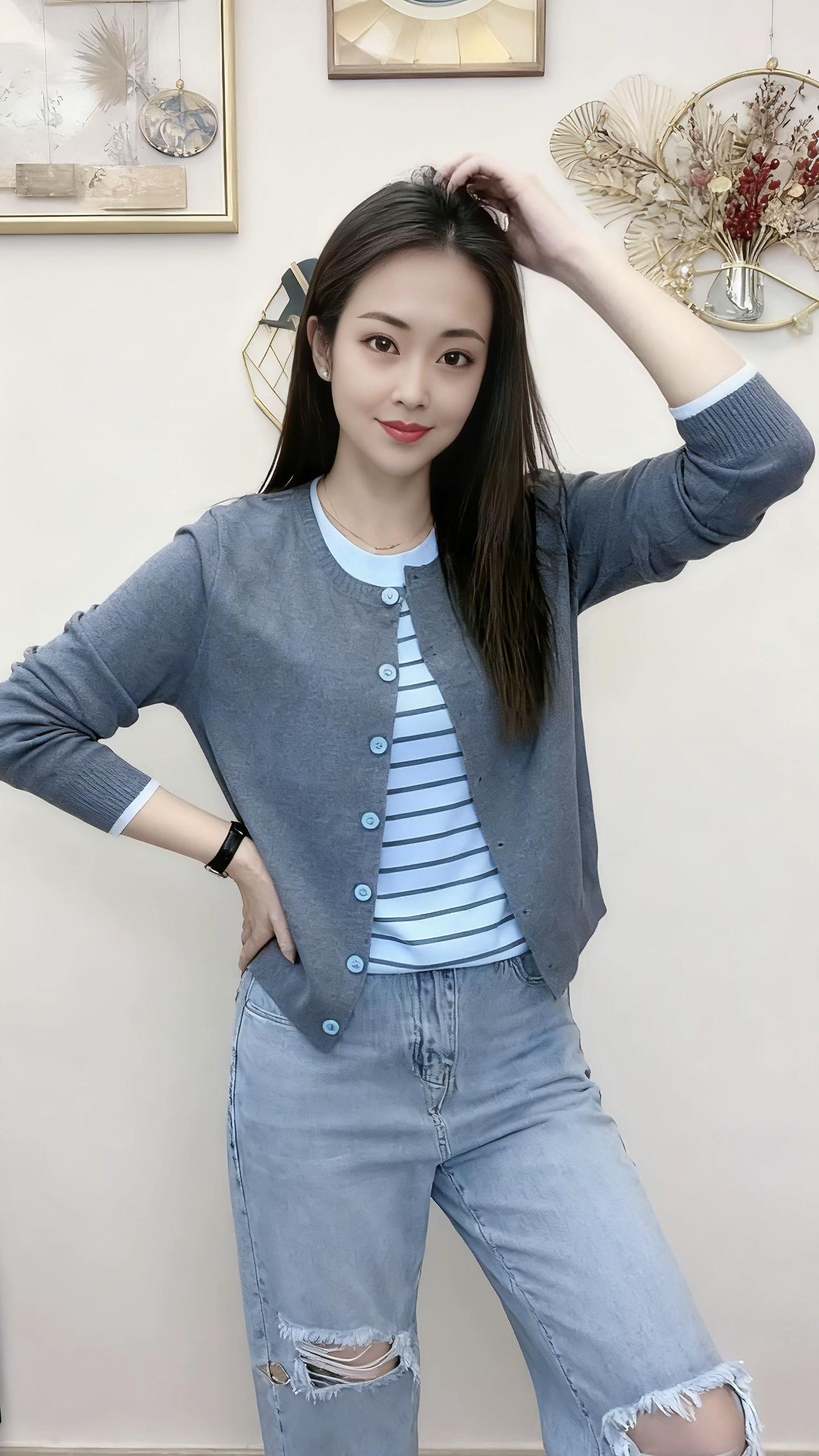 #早秋冷冽又随性的气质穿搭 #早秋显身材平价上衣合集 #通勤穿搭如何摆脱土气感 #风衣 #网红款风衣大测评