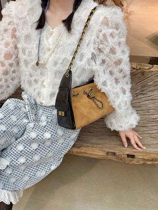 这款包包直接封神了就是说!!! #腋下包推荐 #真皮包包推荐 #包包推荐 #秋冬包包推荐 #包包搭配