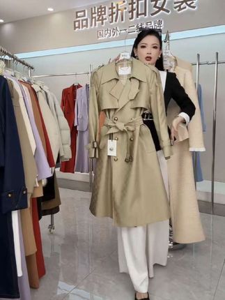 〈纪朵研〉1408春季西装领风衣拼接皮衣秋季女装女士翻领长款 #皮衣外套 #品质女装 #早秋新潮季 #谁穿谁好看系列 #穿出女人的气质
