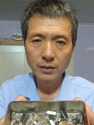 碳刷 小小碳刷,大大能量!🔧无论是电机还是工具,它都在默默守护。#碳刷 #工业小帮手
