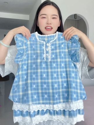 这个罗莉塔小裙子也太可爱了吧 穿上身很显白 拍照打卡都很出片 给宝贝女儿尝试下不同的风格吧#甜美穿搭 #生女儿就要这样穿 #每日分享