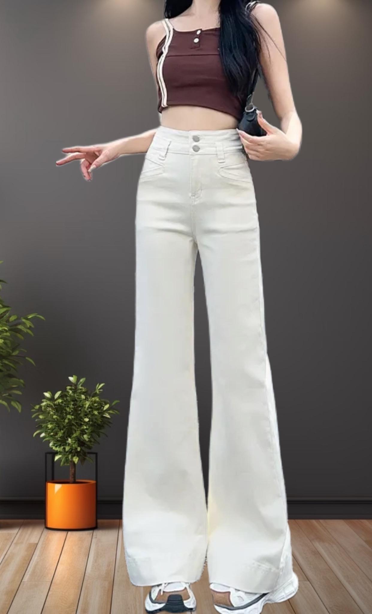白色微喇阔腿裤。喜绚白色直筒牛仔裤女春秋2025年新款韩版时尚设计感喇叭阔腿裤子#秋季新款#显高显瘦显腿长 #牛仔裤穿搭 #百搭神裤 #显瘦穿搭 @抖加🔥上热门🔥dou+🔥热点宝