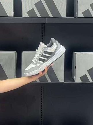 阿迪达斯新款运动休闲鞋!门店爆款热卖中~#阿迪达斯#adidas#运动板鞋#板鞋
