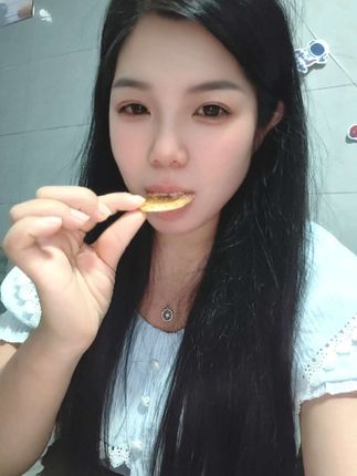 没人帮拍,随便拍了一个,#香香脆脆土豆片#你喜欢吃土豆片 #家乡的味道