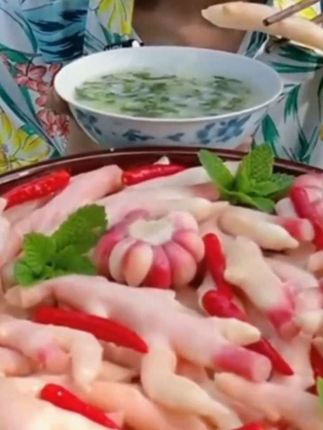 初耕泡仔姜即食酸辣泡姜嫩姜泡藠头泡豇豆泡萝卜什锦泡菜四川泡菜#泡仔姜 #好吃推荐 #下饭菜系列 #舌尖美味 @DOU+小助手 @DOU+好生意