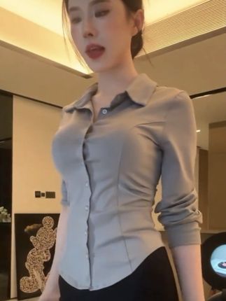 #御姐风穿搭 #收腰衬衫 #气质这一块拿捏死死的