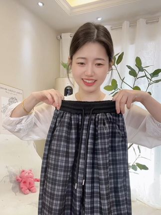 秋冬百搭时髦格子弯刀裤,巨好穿,品质超好!!#高品质童装 #百搭阔腿裤 #女童裤子 #格子控 #女童穿搭